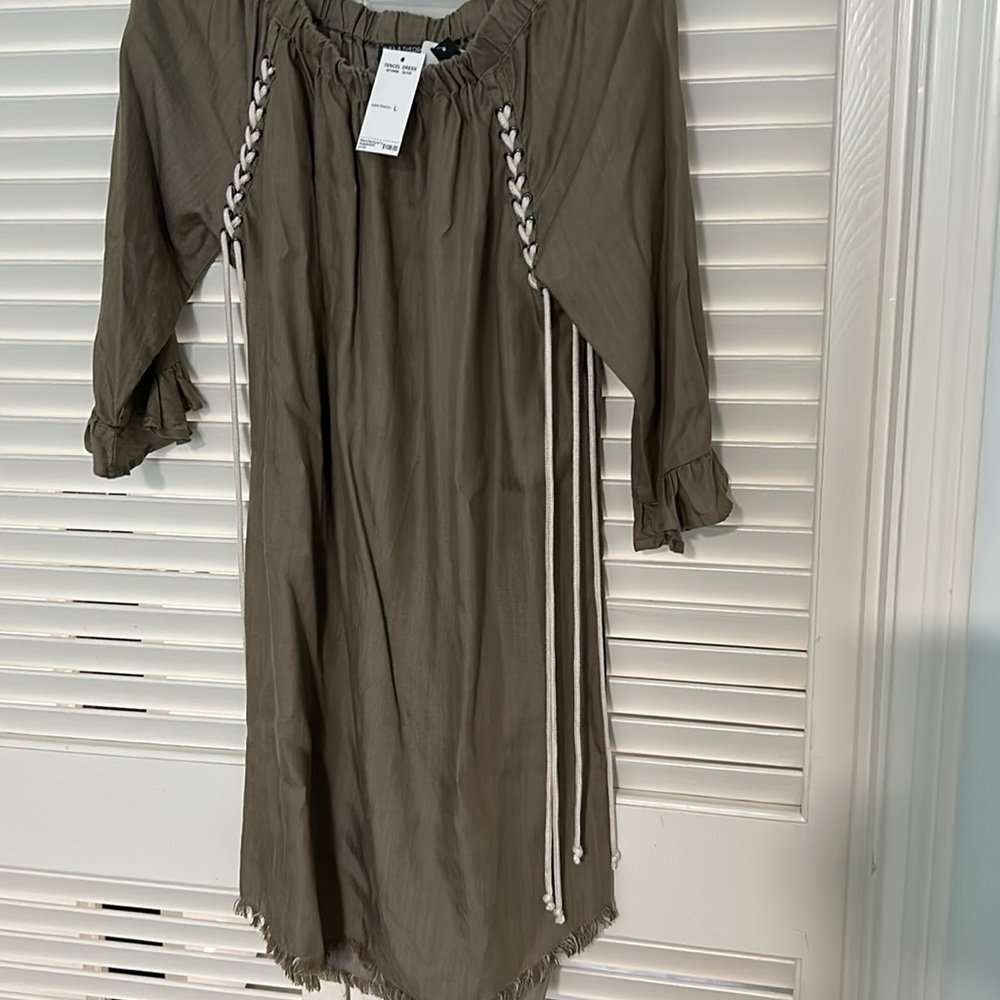 NWT Chelsea and Theodore dress - Picture 6 of 7